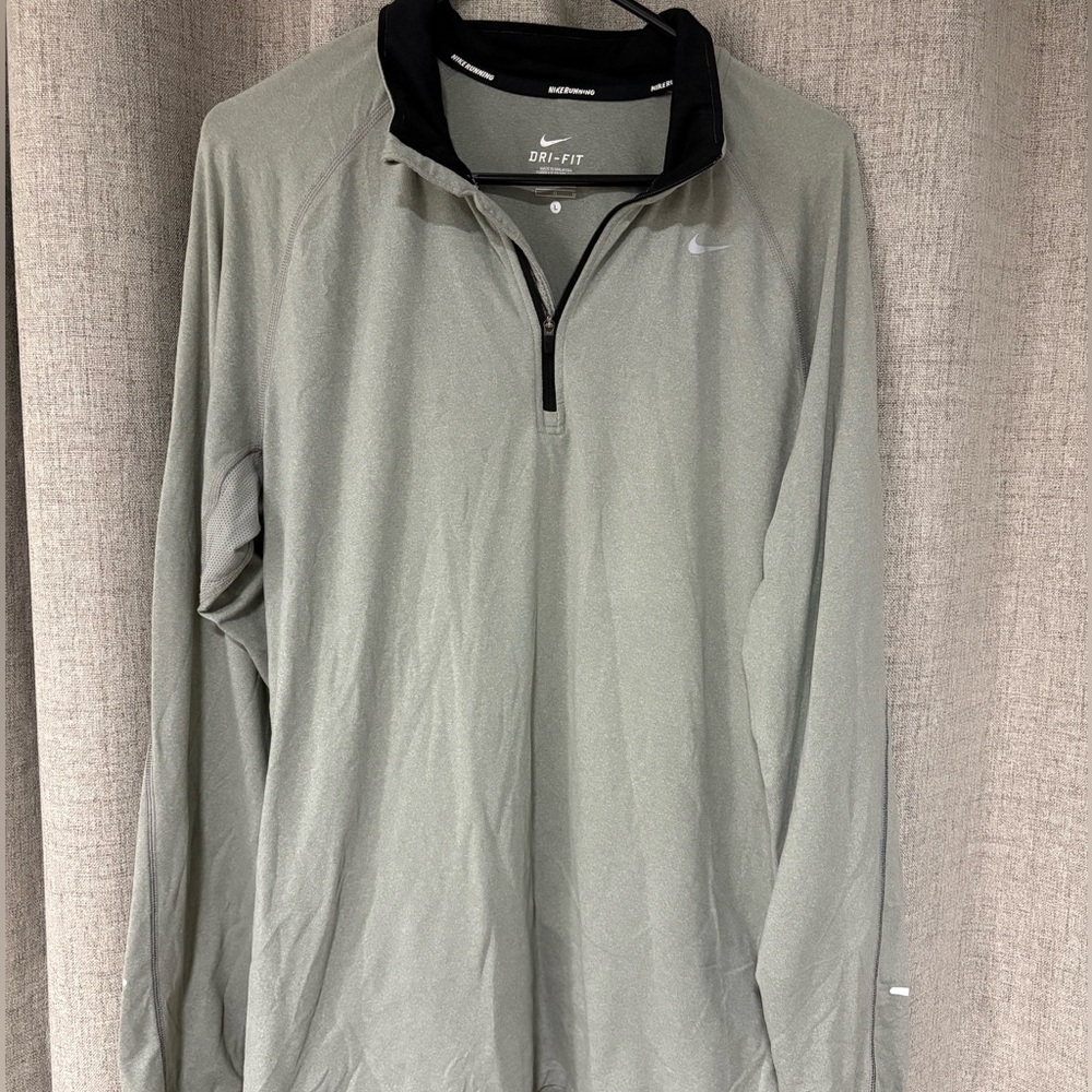 Nike Dri-FIT Light Gray Quarter-Zip Top